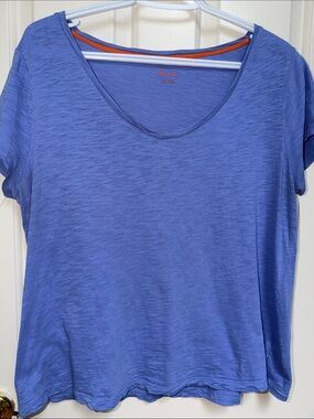Boden 100% cotton tee assumed L ptp 21 inches